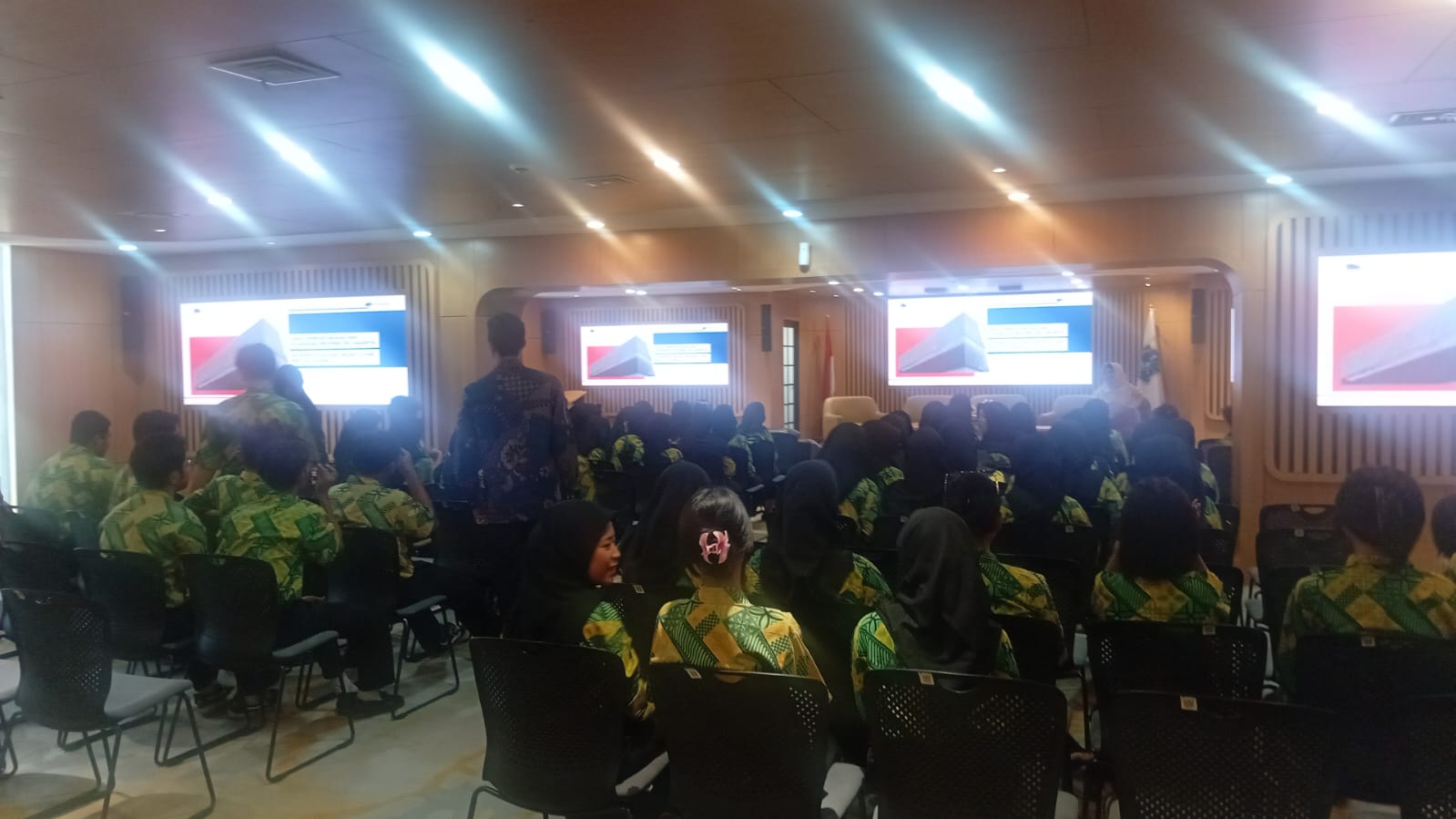 Wisata Literasi SMKN 6 Jakarta